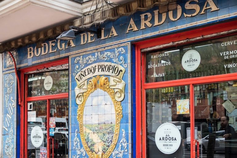 A Short Guide to Madrid’s Centuries-old Bars and Restaurants