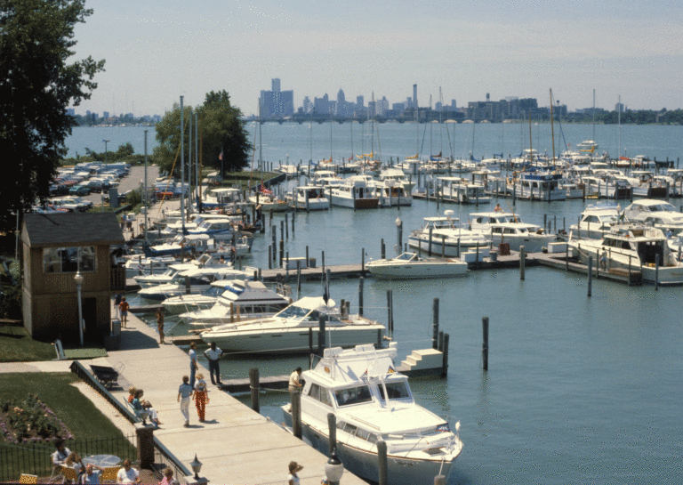 Where to find Yachts and Boats for Sale in Michigan
