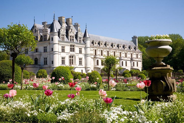 small group loire valley tours from paris