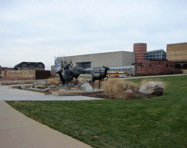 20 Unique Places to Visit in Indiana