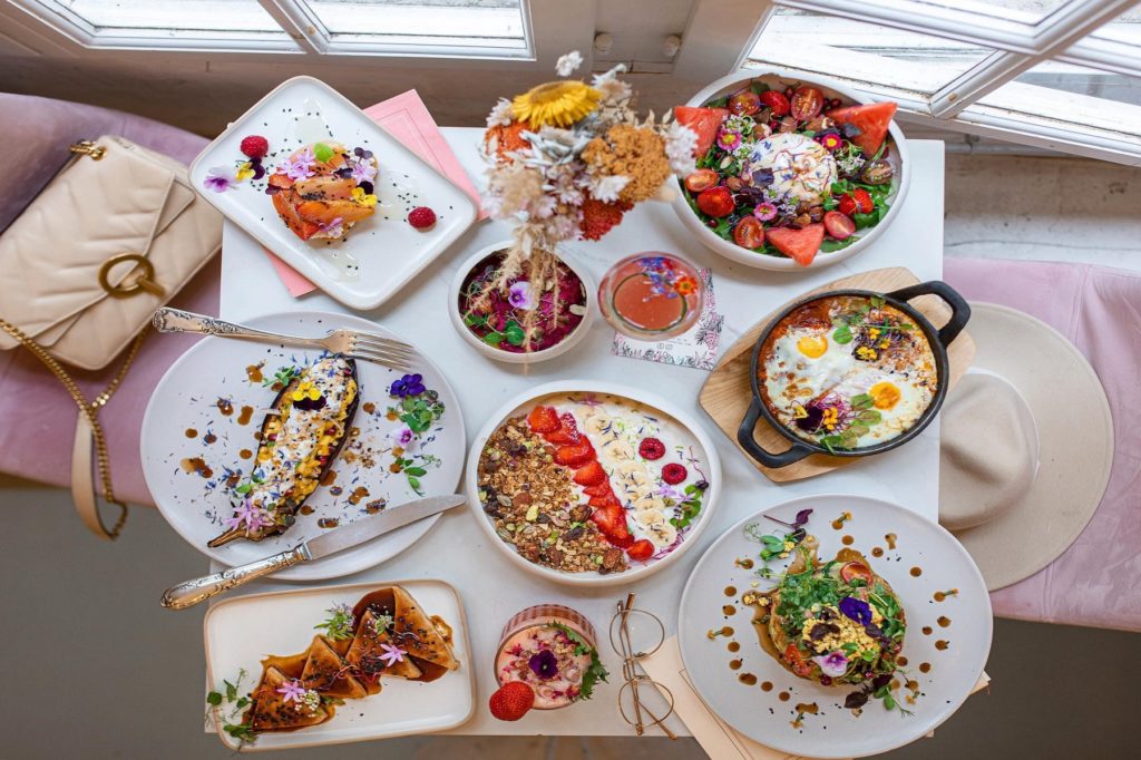 12 of the Best Vegan Restaurants and Cafes in Paris