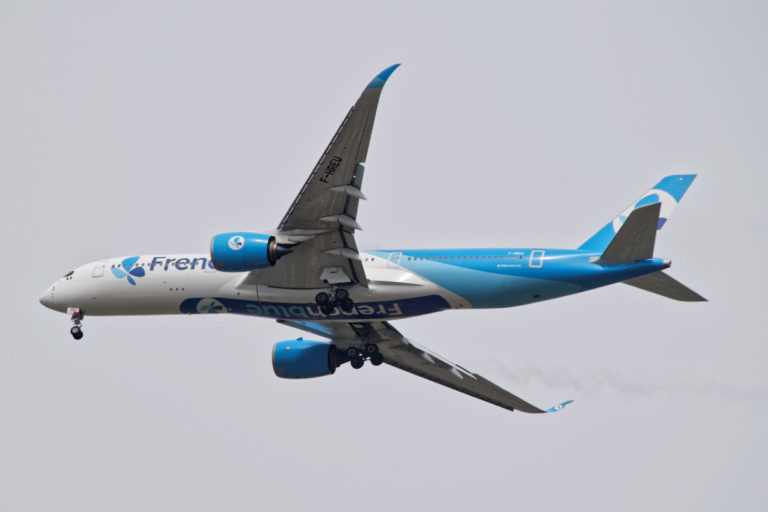 A Comparison of Direct Flights from NYC to Paris