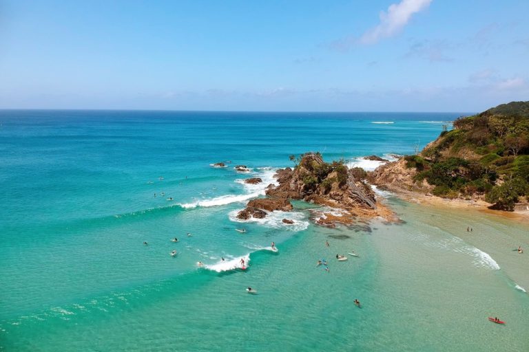 5 of the Best Surf Camps in Byron Bay and NSW