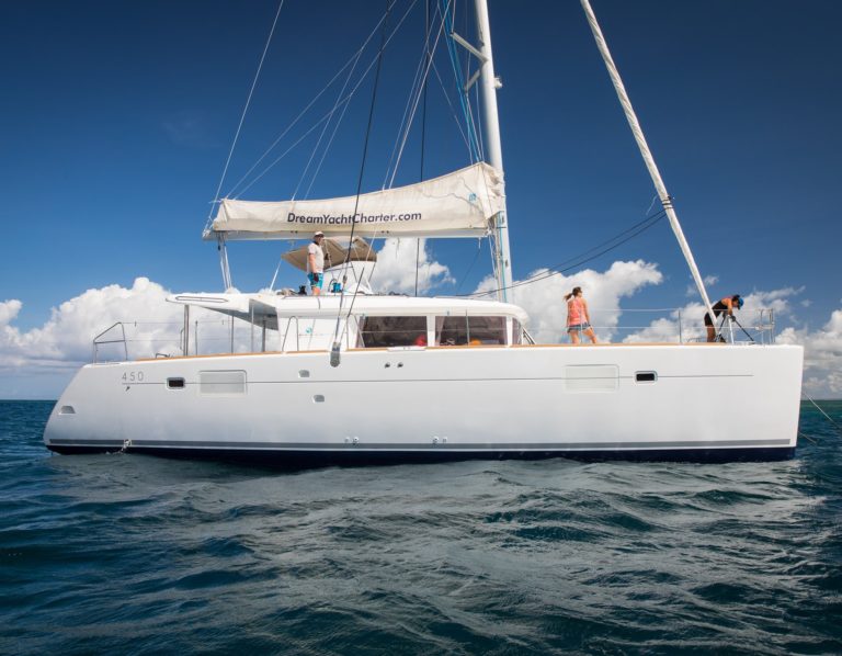 Private Yacht Charter: The Best Companies