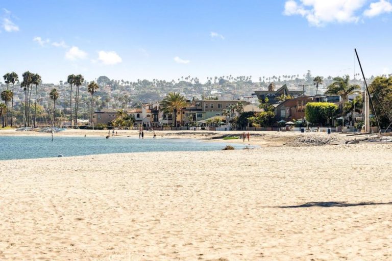Where to Find Vacation Rentals in Mission Beach, San Diego