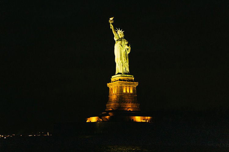 private tour statue of liberty