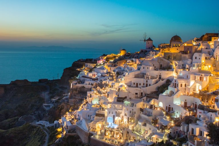 Where to Rent a Villa in Santorini