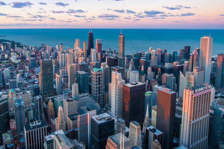 A Comparison of Bus Services from Minneapolis to Chicago