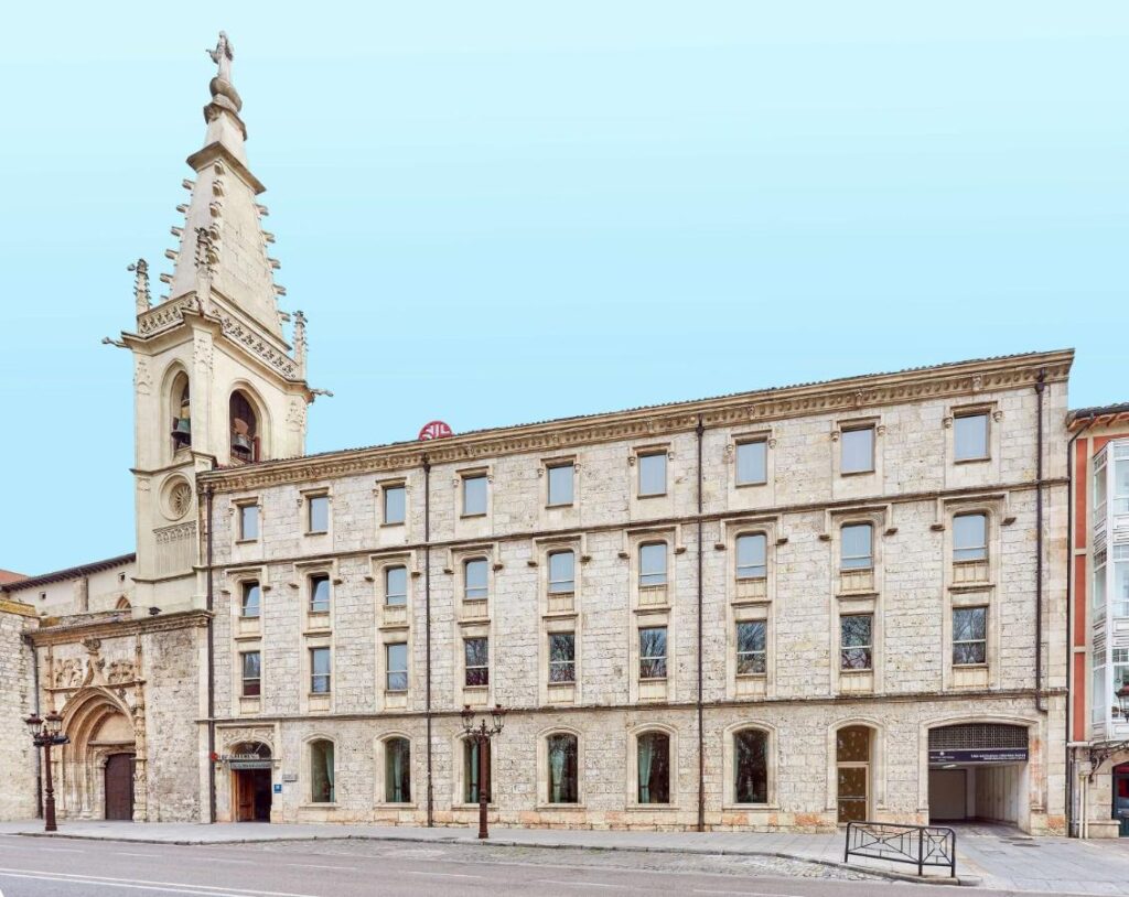 Where to Stay in Burgos