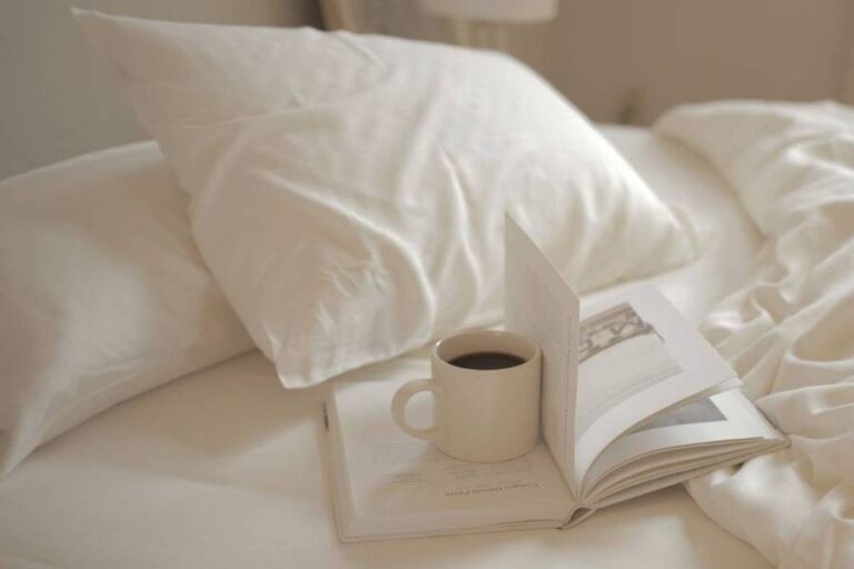 5 of the Best Queen RV Mattresses