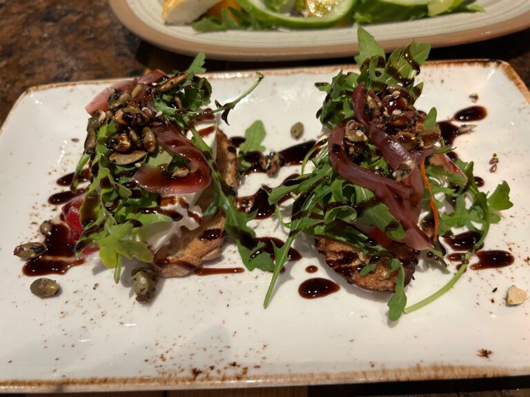 Like a Local: 7 Places to Eat in Chicago’s Theater District