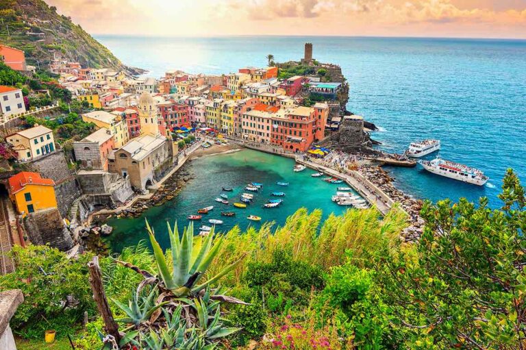 A Comparison of Day Tours from Milan to Cinque Terre