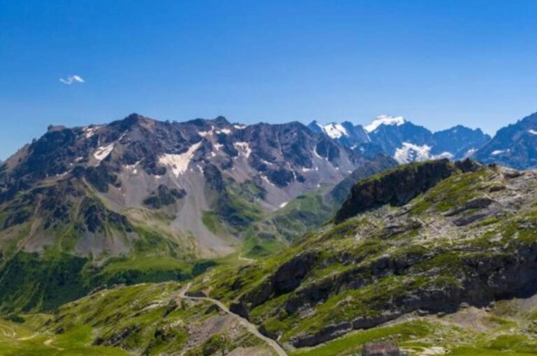 7 of the Best Cycling Tours in France