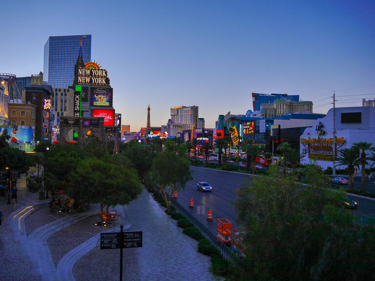 Where to Find Parking on the Las Vegas Strip