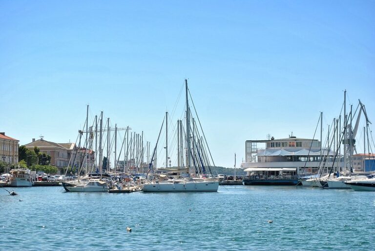 Where to Rent a Boat in Pula