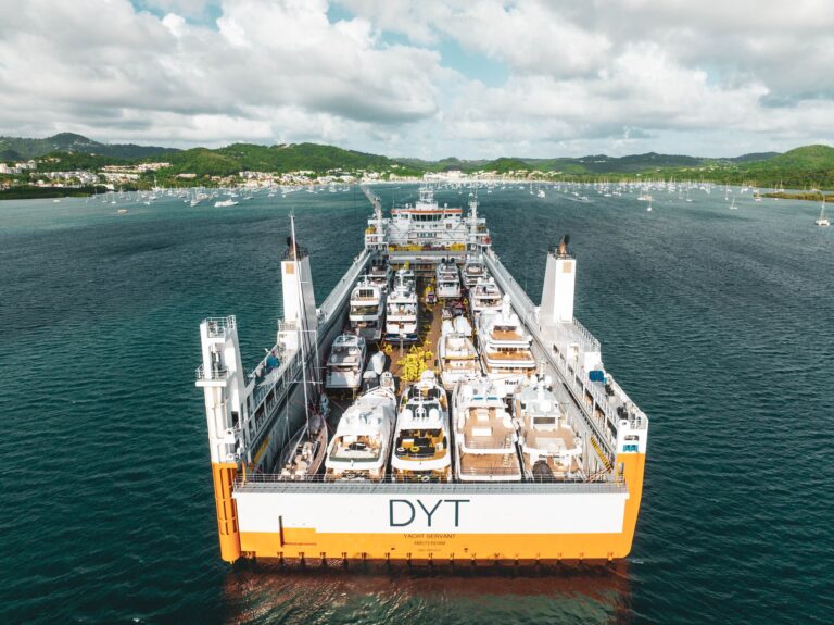 5 of the Best Boat or Yacht Shipping Companies