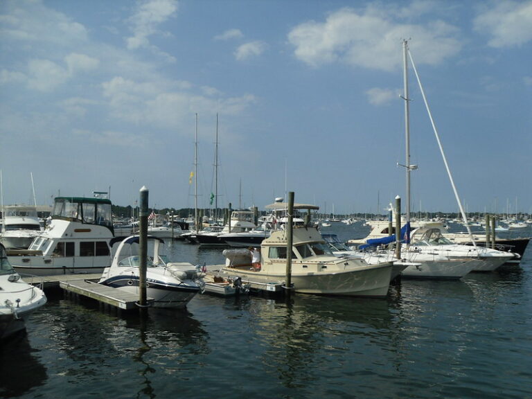 Yacht Charter in Newport, Rhode Island: The Best Companies