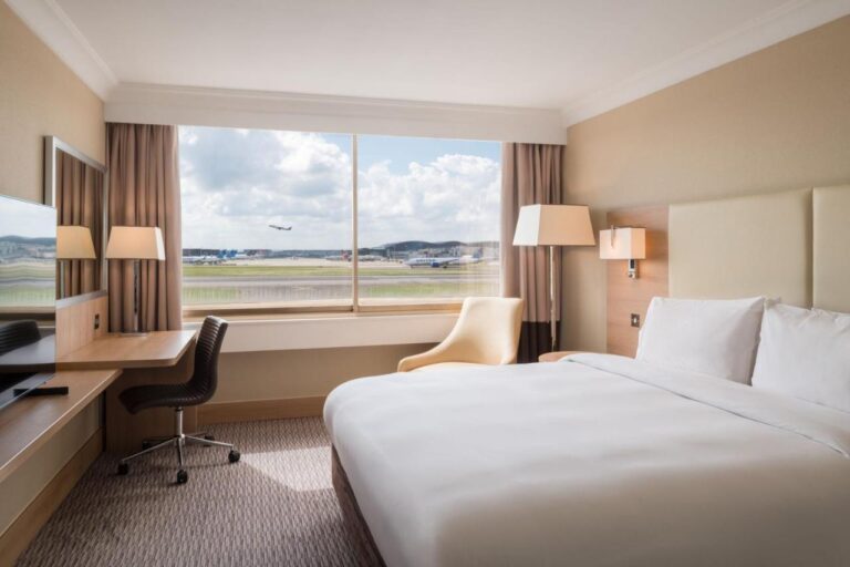 Editor Picks: Hotels near Heathrow Airport Terminal 2 and 3