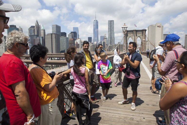 A Comparison of Brooklyn Bridge Walking Tours