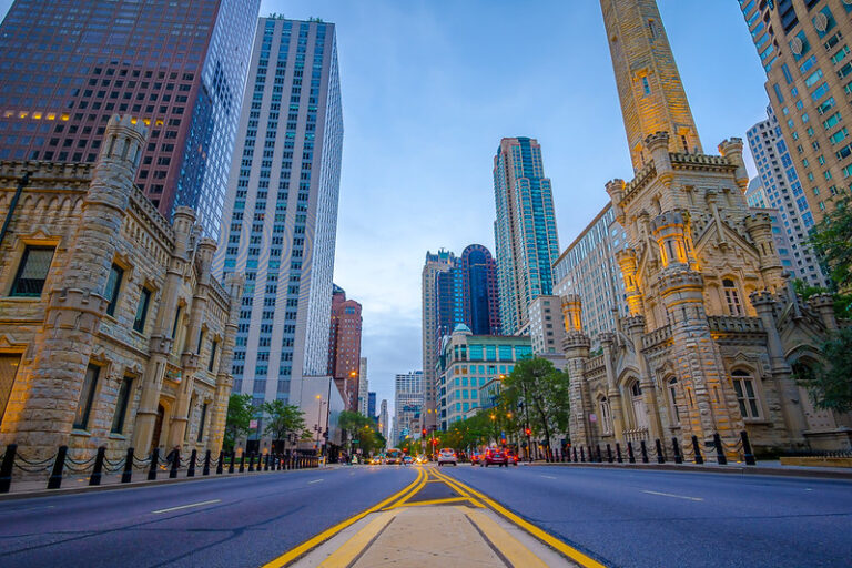 Where to Rent Luxury Apartments in Chicago