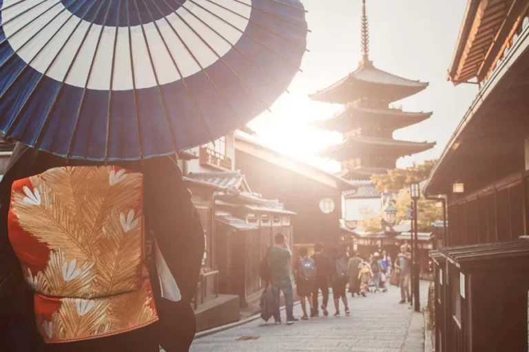 5 of the Best Japan Tours for Seniors