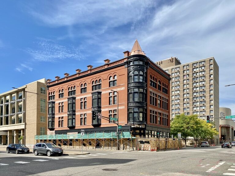 Where to Find Parking in Downtown Saint Paul