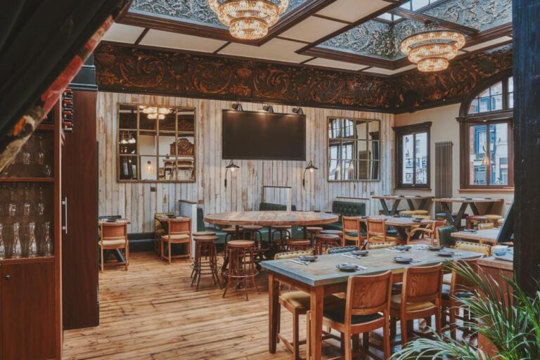 London: A Short Neighbourhood Guide to Kilburn