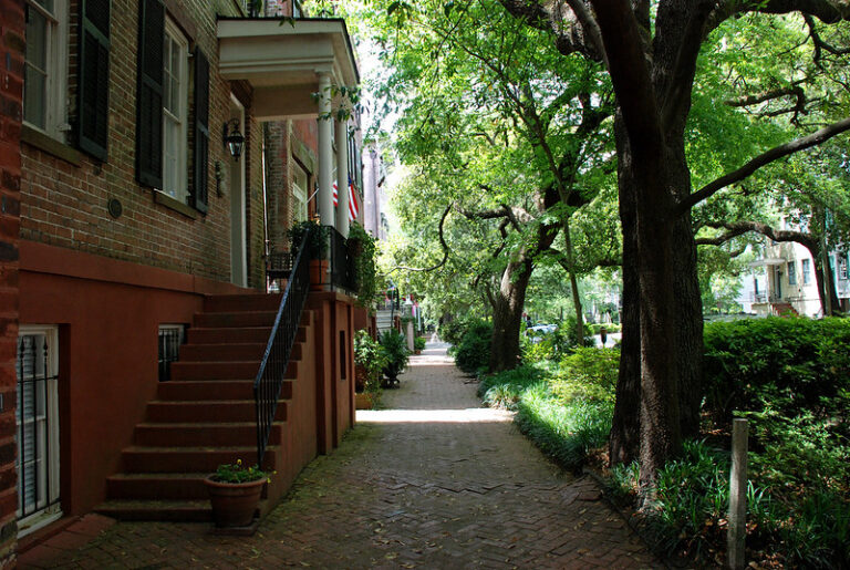 Where to Find Short-Term Furnished Rentals in Savannah
