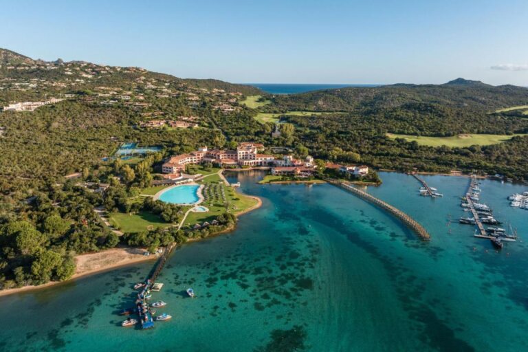 Porto Cervo: A Comparison of Luxury and 5-Star Hotels