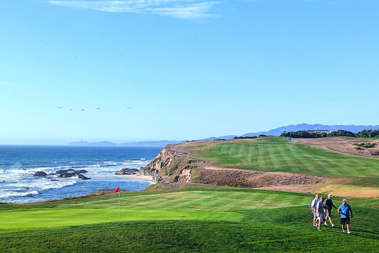 18th Hole at Ritz-Carlton Ocean course Half Moon Bay, San Francisco Peninsula by Michael C. Upton