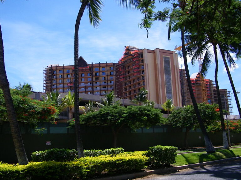 Legal Loopholes and Empty Guarantees: How Timeshare Owners Are Misled Into Risky Cancellation Options