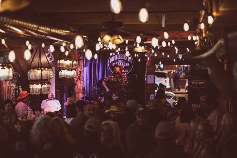 The Best 5 Bars in Downtown Nashville