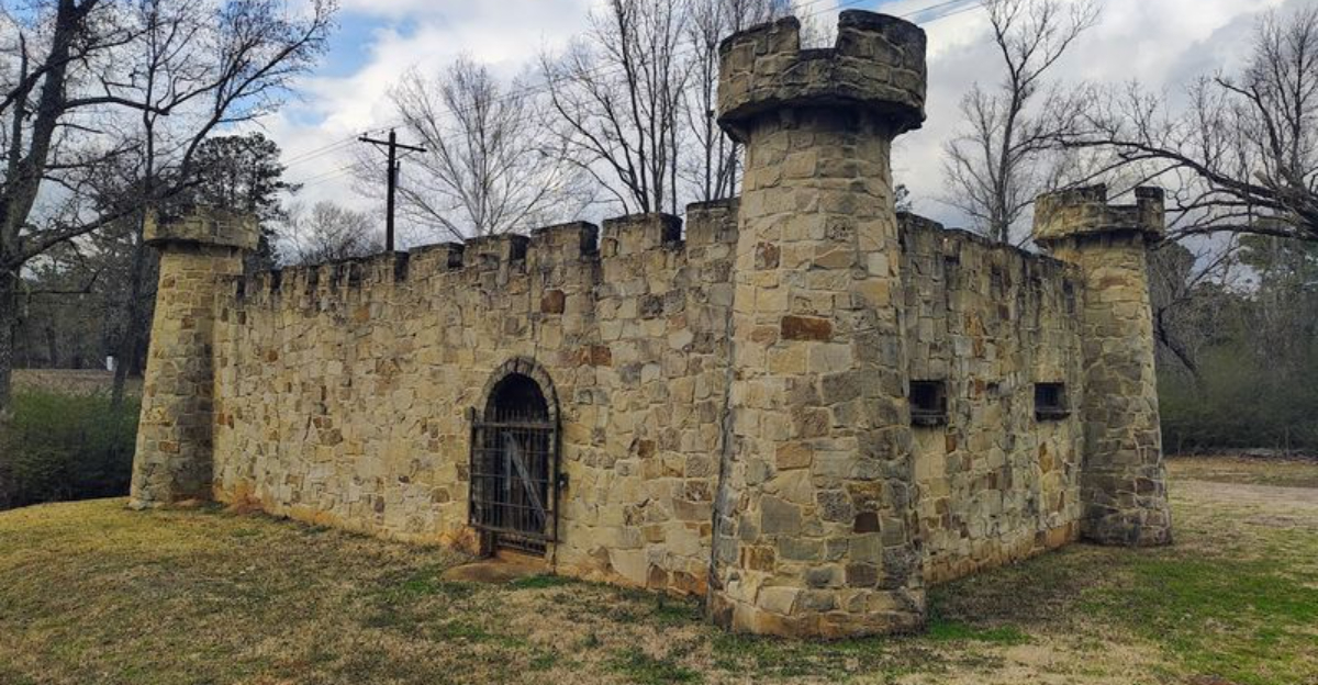 7 Enchanting Texas Castles You Can Actually Visit On A Road Trip