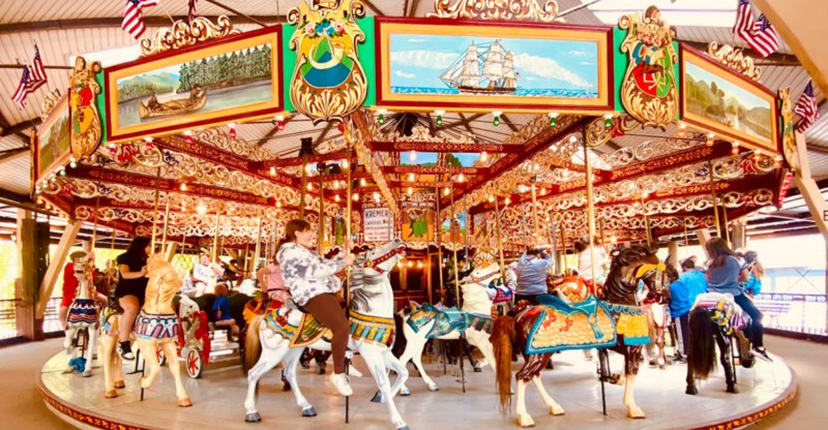 Pennsylvania’s 1,200-Acre Amusement Park That Feels Like A Time Machine