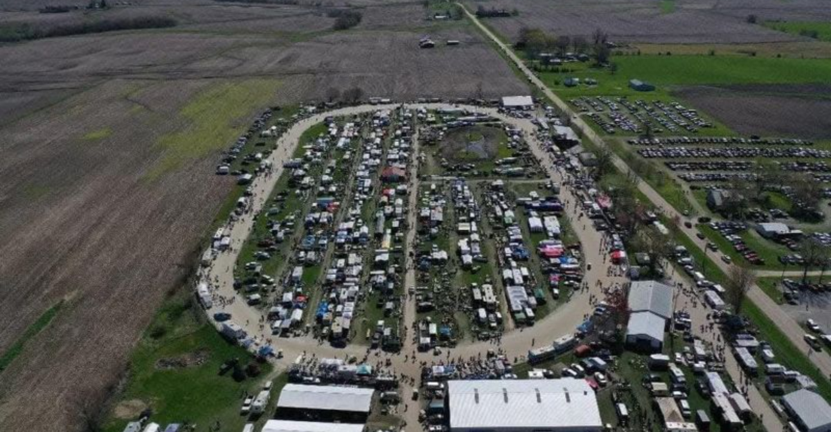 You Could Easily Spend The Entire Day At This Massive Swap Meet In Iowa