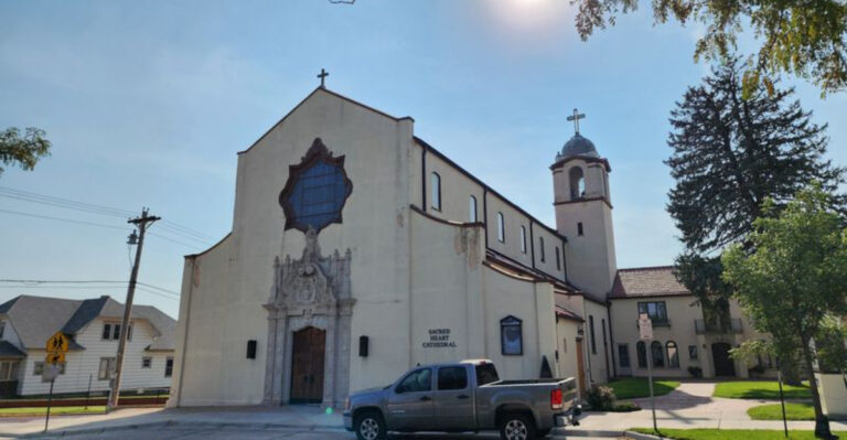 These 11 Kansas Churches Combine Breathtaking Beauty With Rich History