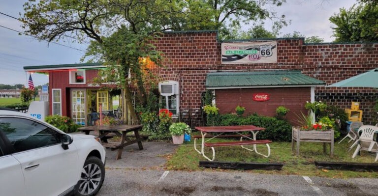 This Charming Route 66 Stop In Kansas Feels Like A Step Back In Time