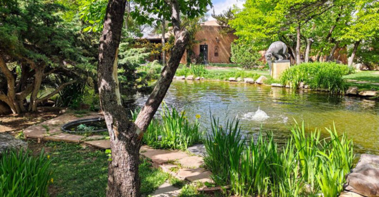 This Hidden Garden In New Mexico Feels Like A Fairytale Escape
