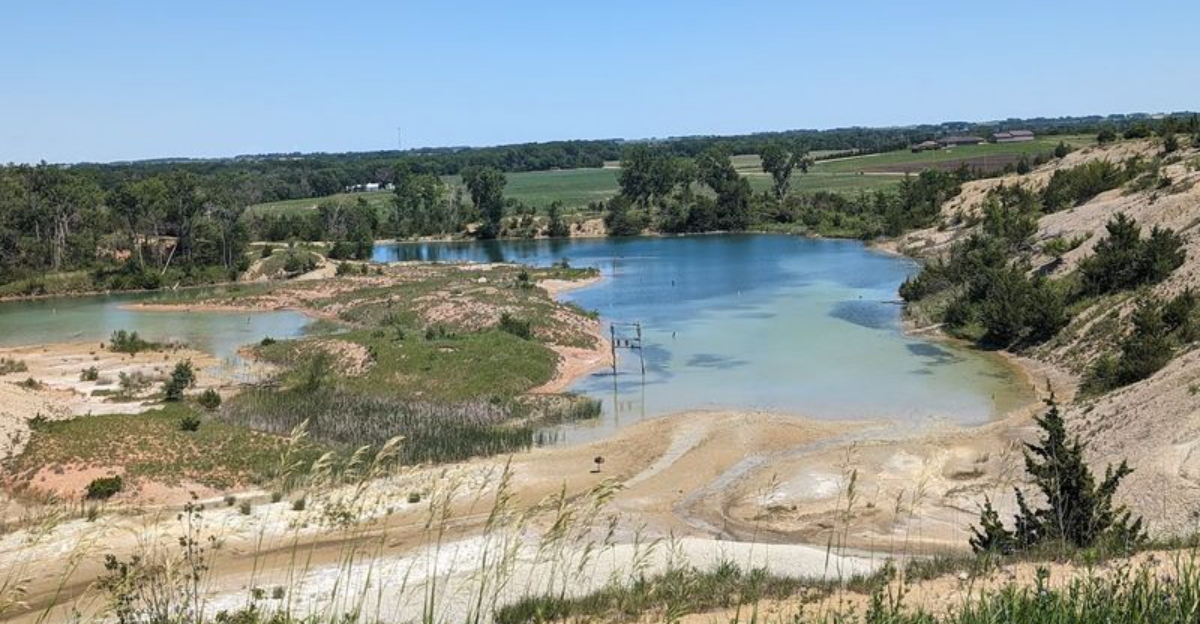 This Iowa Fossil Park Lets You Hunt For Ancient Treasures And Take Them Home