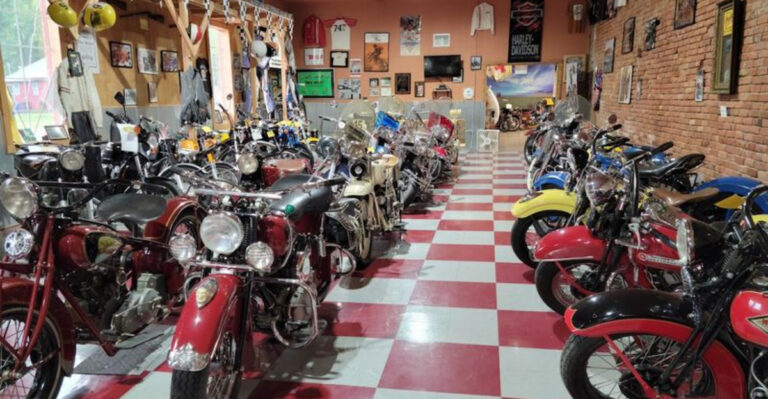 This Kansas Motorcycle Museum Feels Like A Chrome-Covered Time Machine To The Golden Age