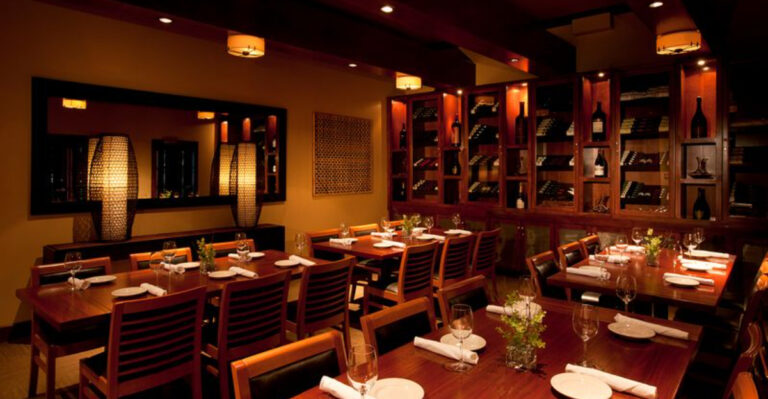 12 Overland Park Kansas Restaurants That Shine During The Summer Months