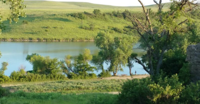 A Scenic Trail Adventure Through Kansas That Feels Like Stepping Into History