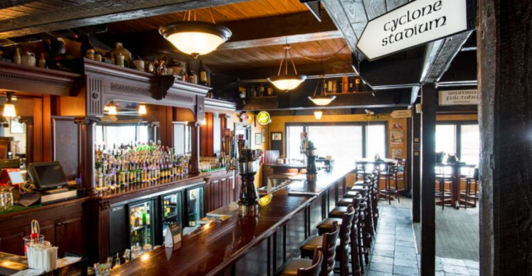 The Iowa Restaurant Where Irish Comfort Food Meets A Giant Breaded Tenderloin