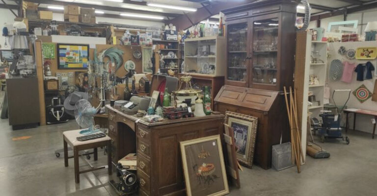 The Massive Utah Antique Store Where Treasure Hunters Can Lose An Entire Day