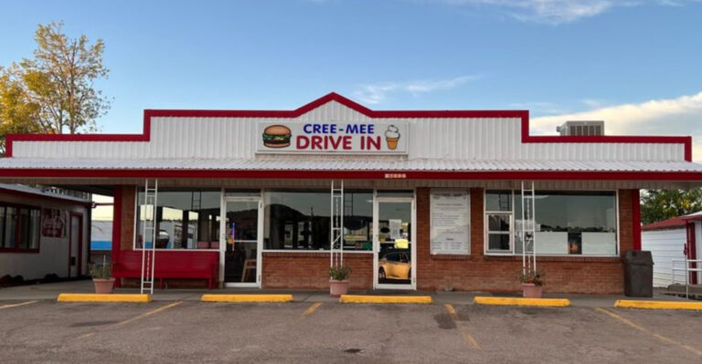 The Top 7 Drive-In Restaurants In New Mexico Beloved By Locals