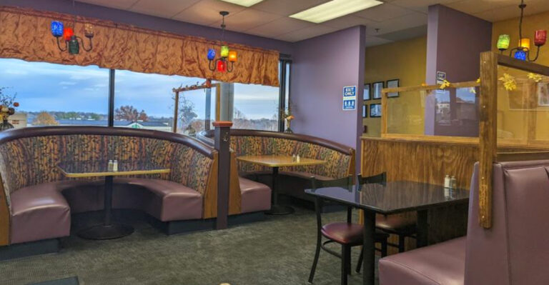 This Iowa Cafe Has The Kind Of Warmth That Makes Regulars Out Of First-Timers