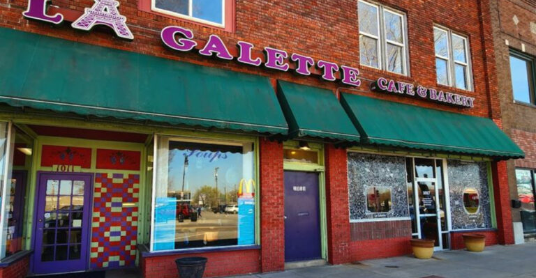 This Unassuming Bakery In Kansas Is Hiding The World’s Best Carrot Cake