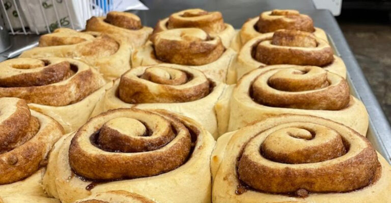 You Haven’t Lived Until You’ve Tried The Giant Cinnamon Rolls At This Tiny Utah Bakery