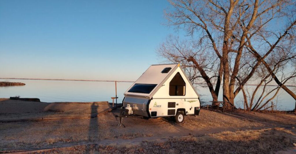 11 Kansas Campgrounds With Waterfront Views And Beaches For Your 2026 Trip
