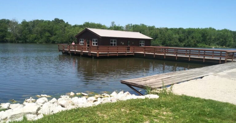 The Meaning Behind This Iowa Lake’s Name Fits It Perfectly (Let’s Find Out Why)